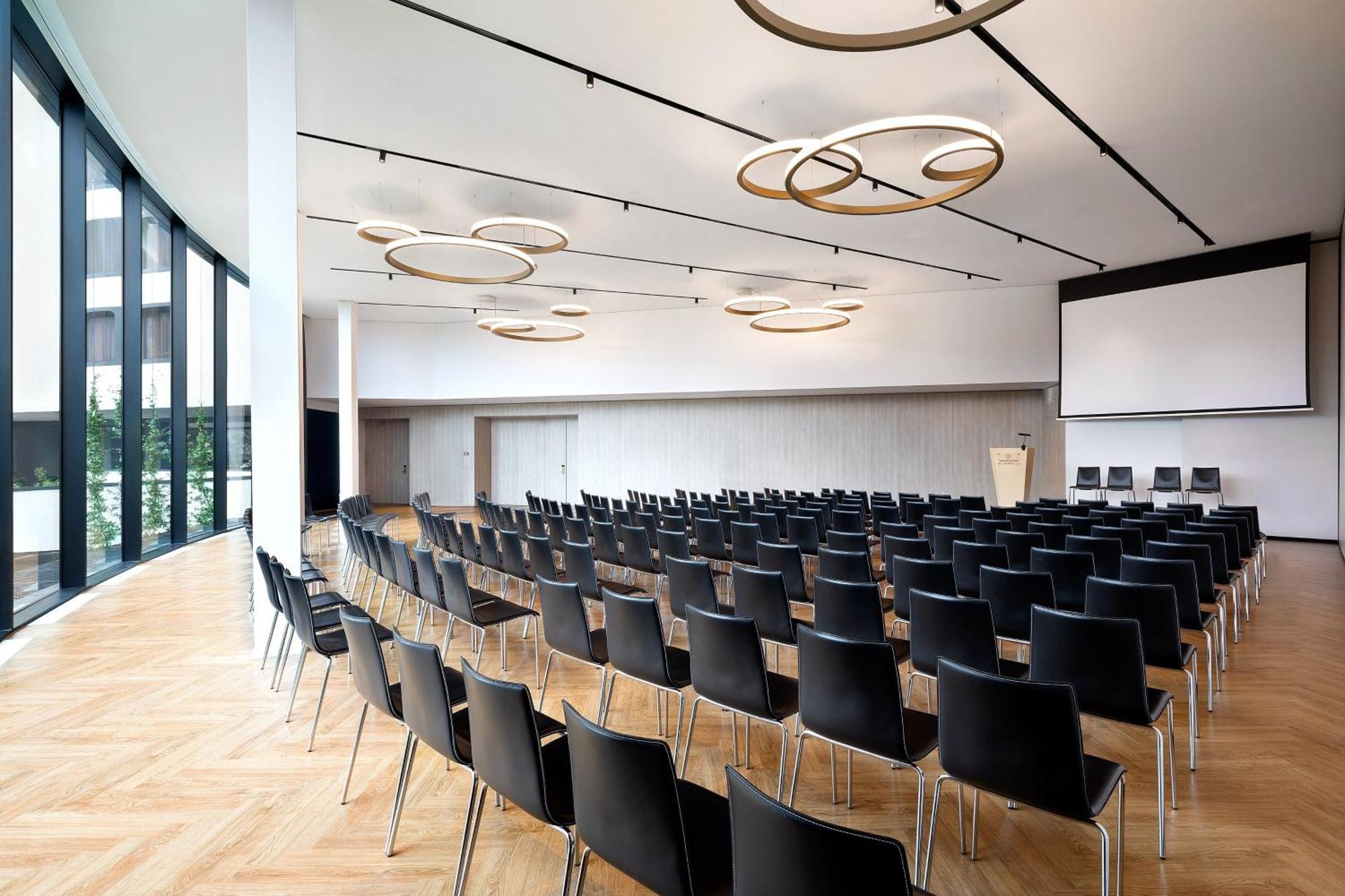 Hotel Sheraton San Siro 4*